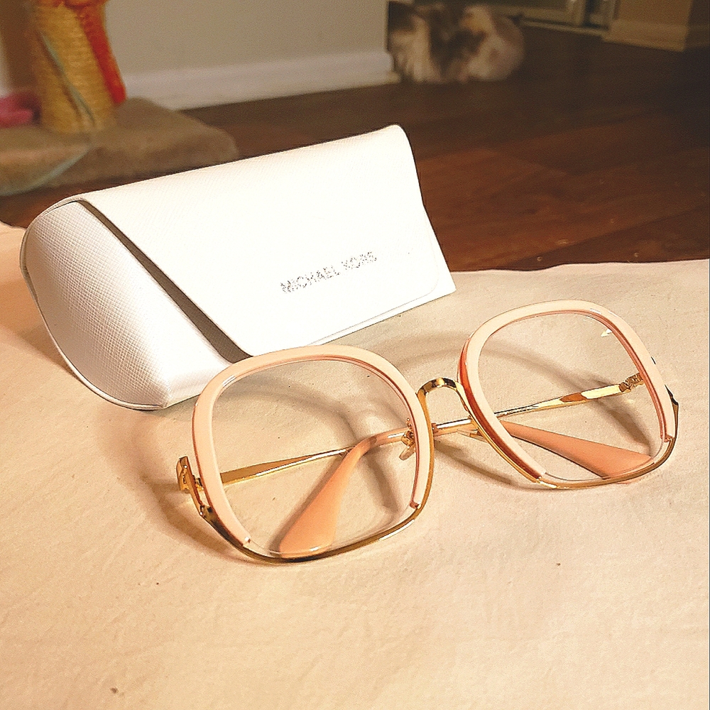 Michael Kors white snap closure glasses case & pink fashion glasses